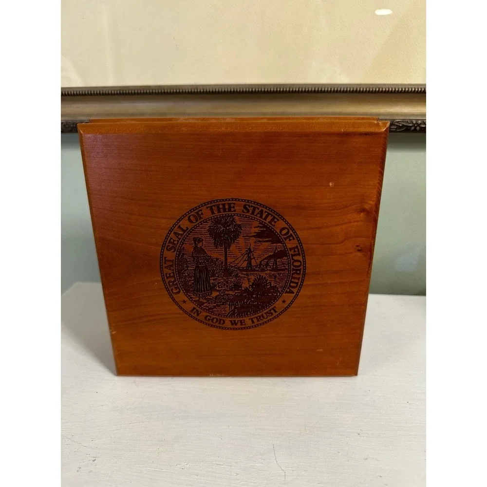 State of FLorida wooden keepsake box rare